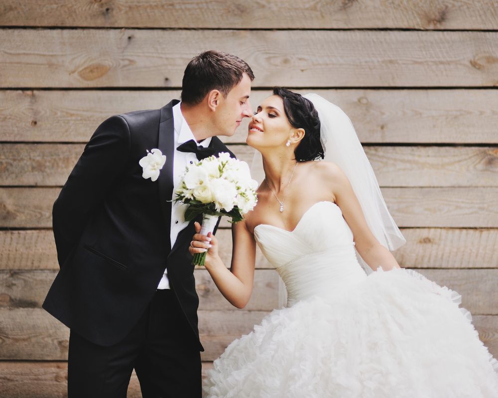 Casamento com cidadão português dá direito à nacionalidade? Entenda as regras